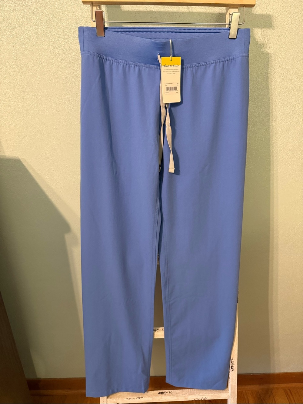 NWT Figs Livingston Straight Leg Scrub Pants Women Size XS Blue